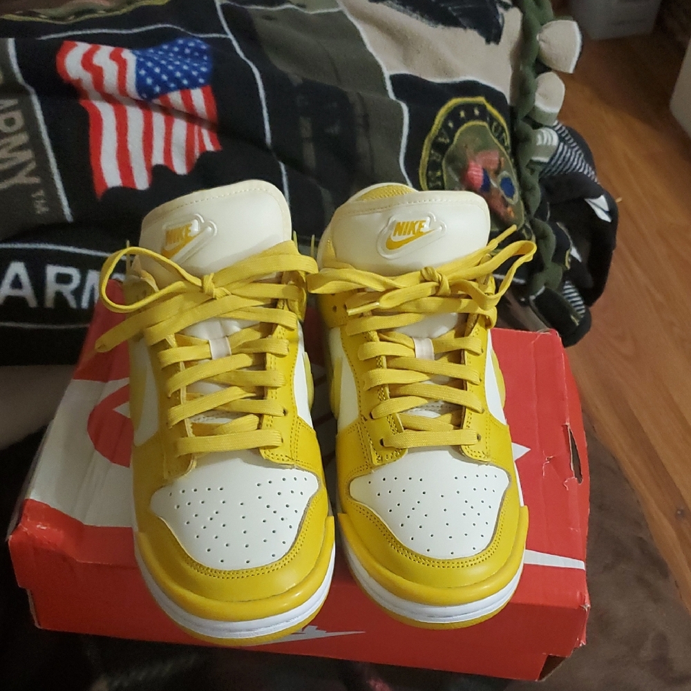Nike Dunk Twist Low Vivid Sulfer Sneakers - Picture 3 of 8